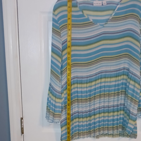 Kim Roger's Women's Multi-Colored Top Size L - Picture 8 of 8